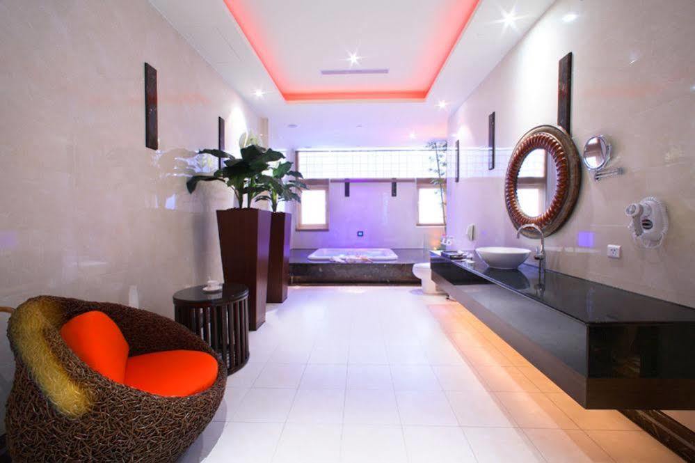 Amain Boutique Motel - Tucheng 217 Extérieur photo